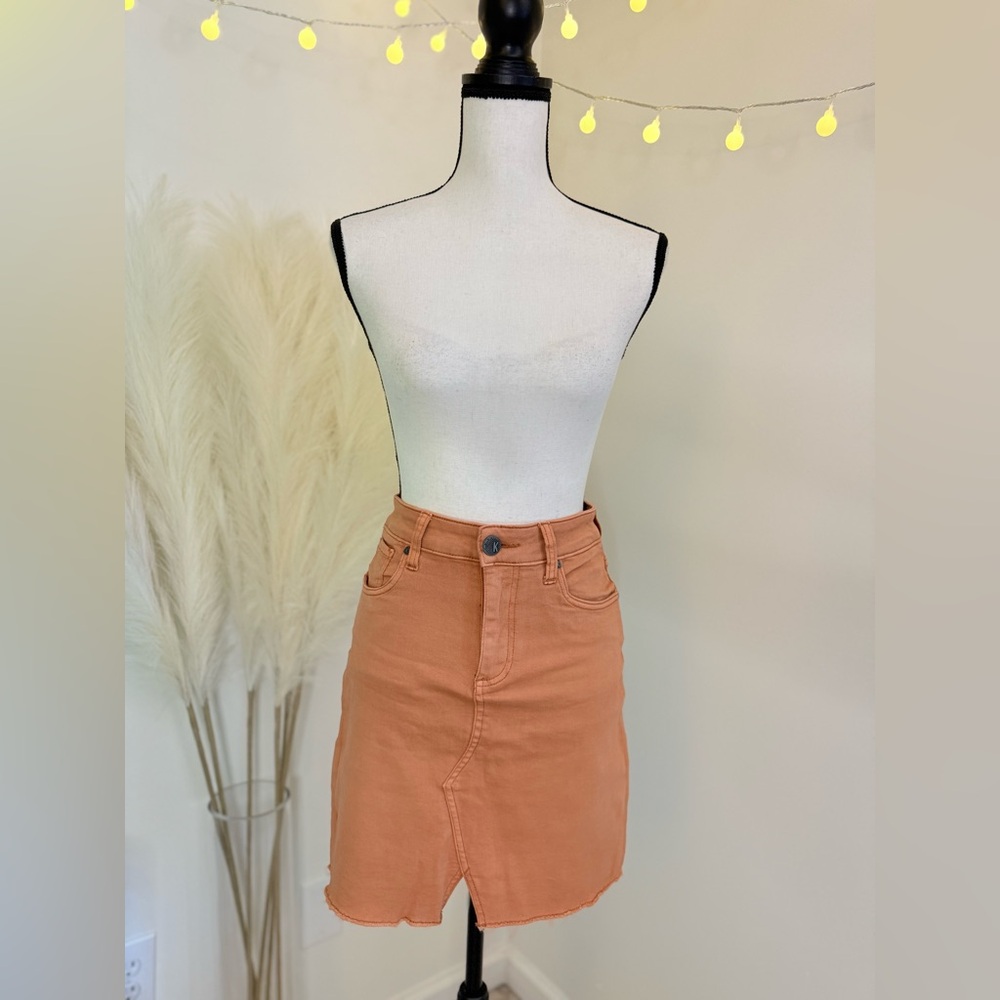 🌾‎ Kut from the Kloth Women's Orange Midi Skirt